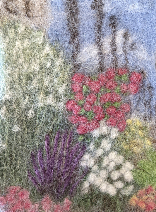639 - Garden Tapestry